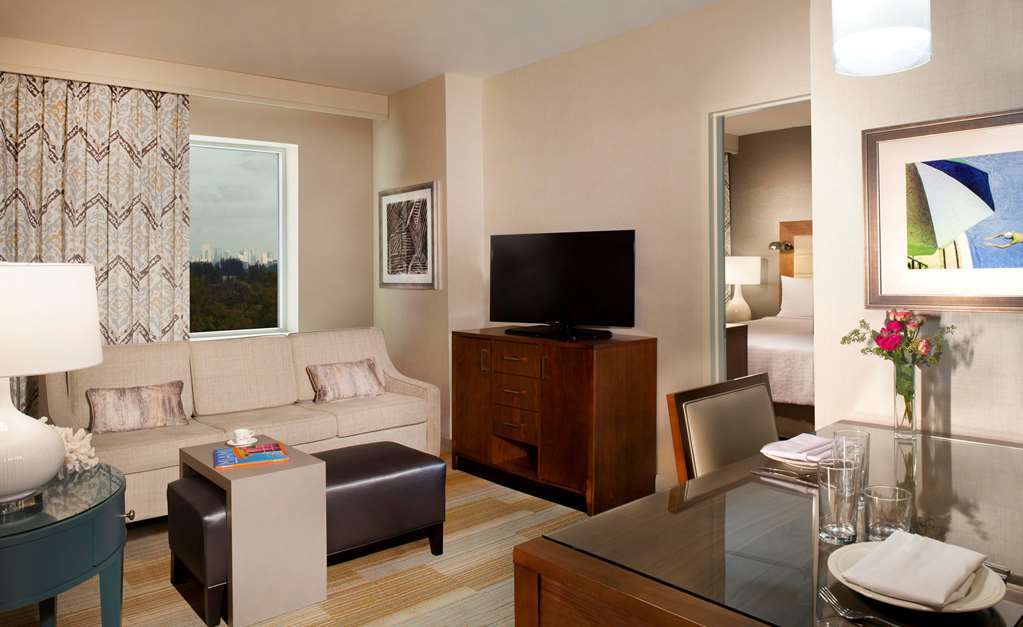 โฮมวูด สวีท บาย ฮิลตัน ไมอามี่ ดอลฟิน มอลล์ Hotel Sweetwater ห้อง รูปภาพ